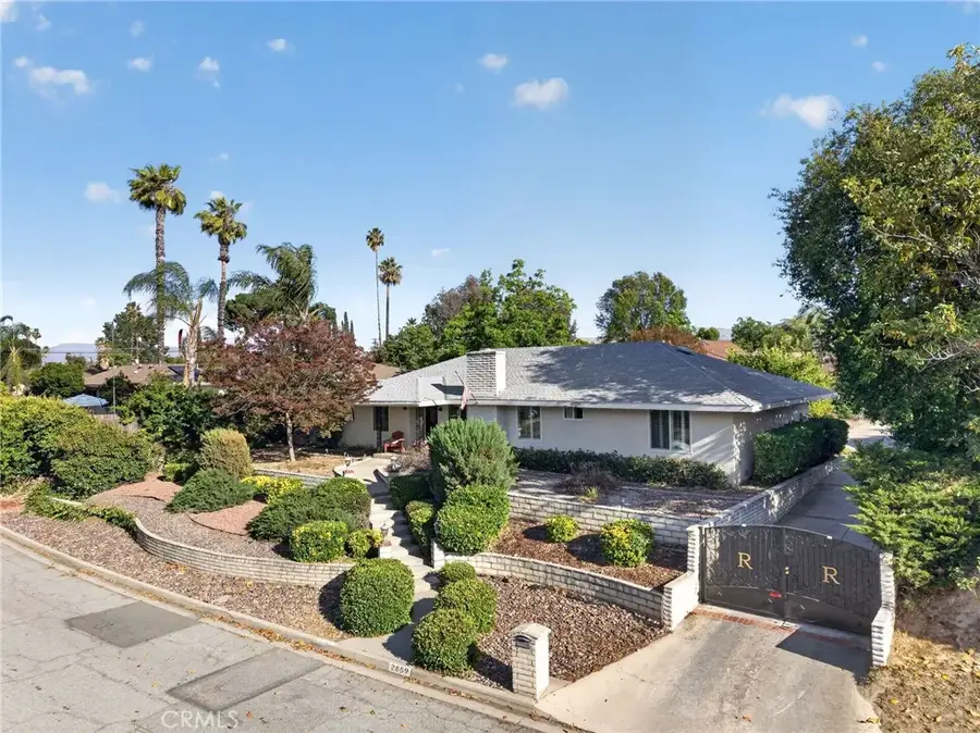 2859 Vista Way, Hemet, CA 92544 - #2