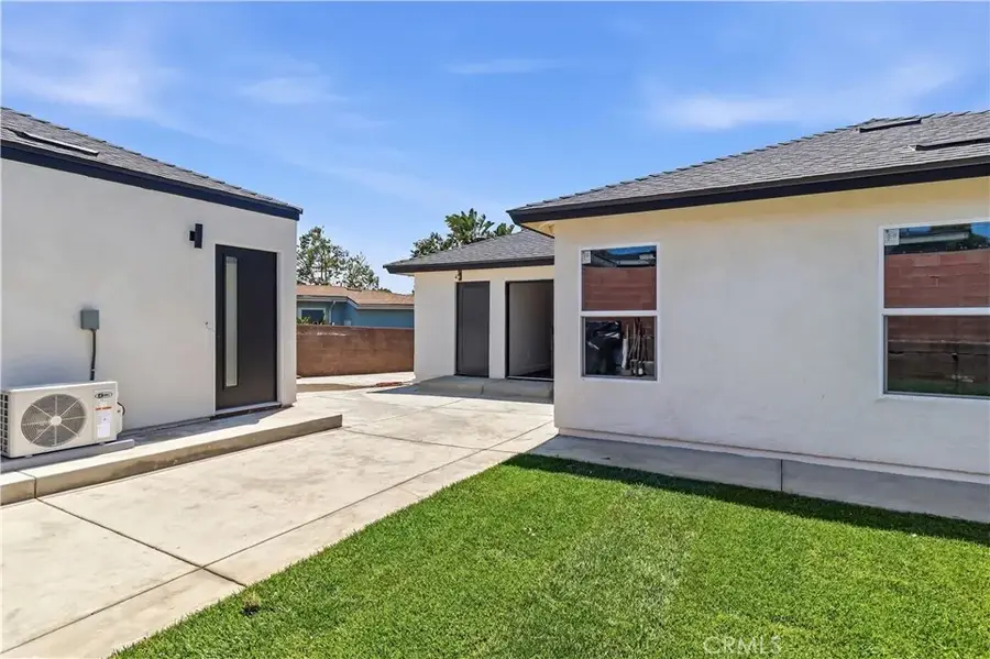 11018 S Chanera, Inglewood, CA 90303 - #2