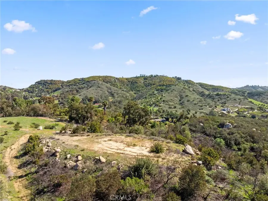 2 Las Palmeras, Temecula, CA 92590 - #2