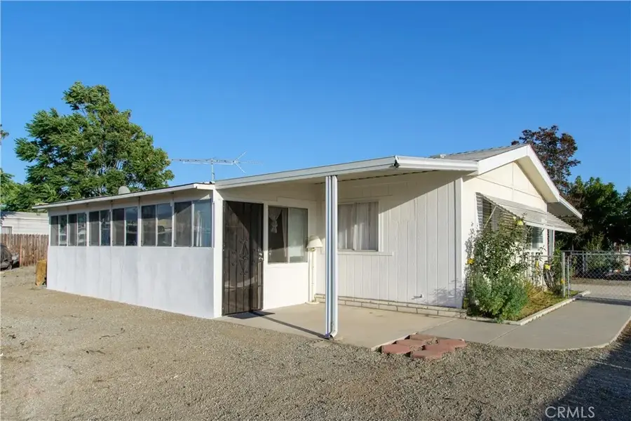 768 N Buena Vista, Hemet, CA 92543 - #3