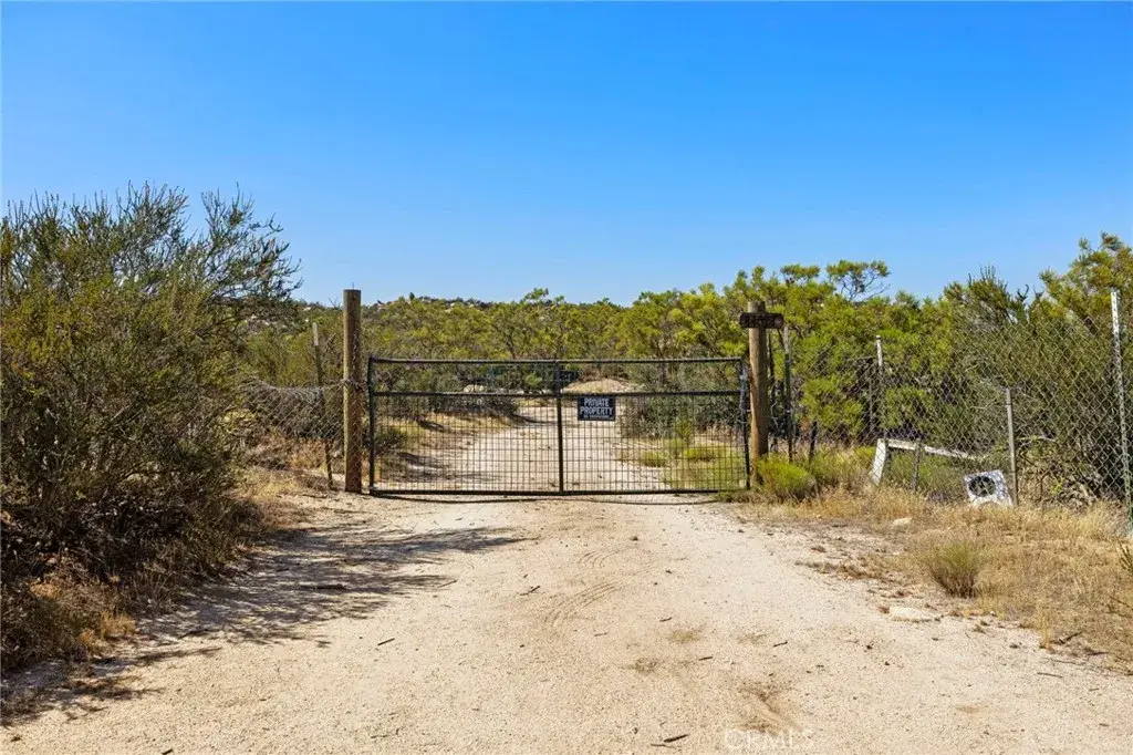 44627 Laura Lane, Aguanga, CA 92536 - #1