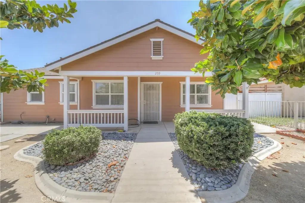 259 E 6th, Perris, CA 92570 - #1