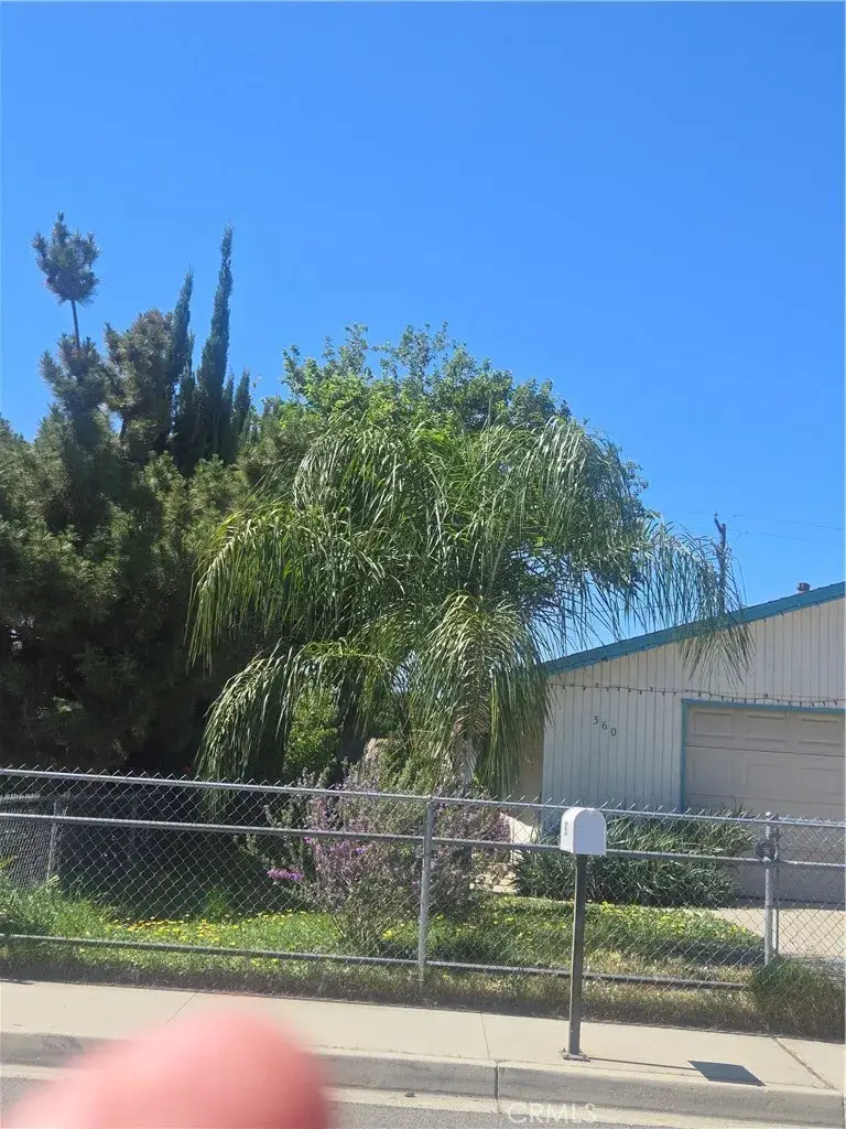 360 W 5th, San Jacinto, CA 92583 - #2