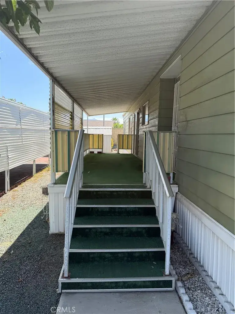 575 S Lyon #62, Hemet, CA 92543 - #2