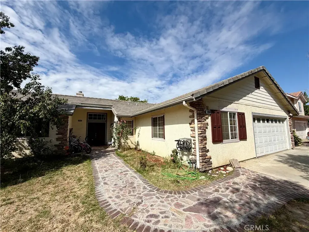 1460 Stratus, San Jacinto, CA 92582 - #1