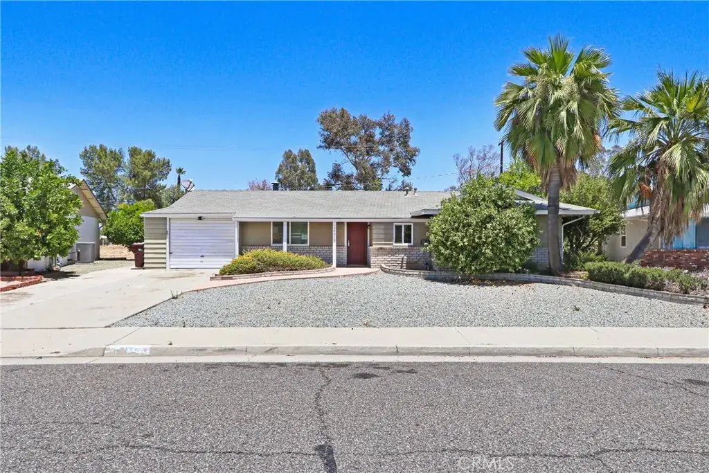 28410 E Worcester Road, Sun City, CA 92586 - #1