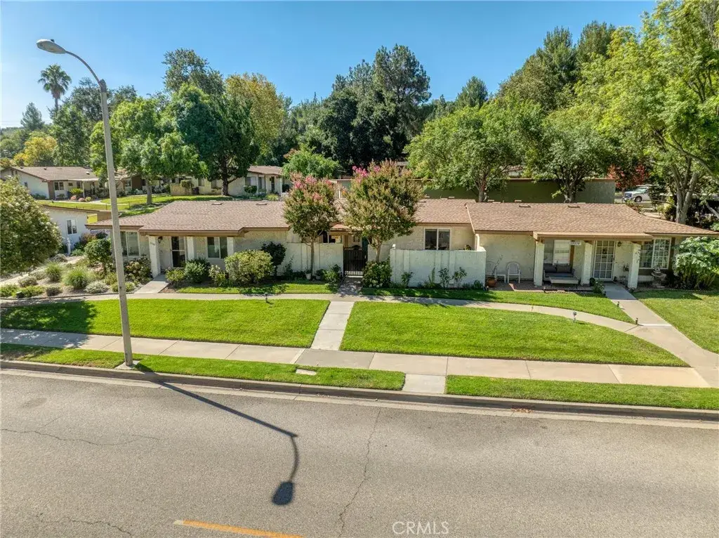 19368 Avenue Of The Oaks, Newhall, CA 91321 - #1