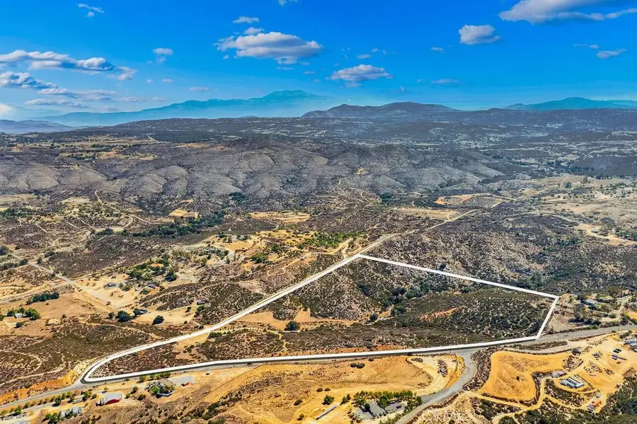 40200 E Benton, Hemet, CA 92544 - #3