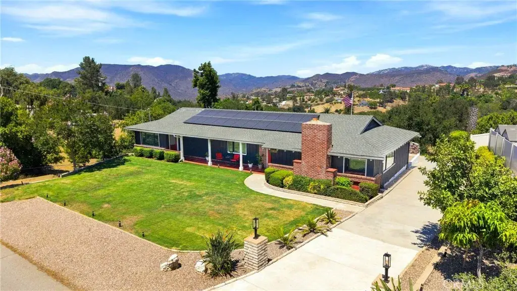 1019 Riverview Drive, Fallbrook, CA 92028 - #1
