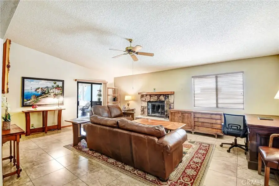 3871 Roxbury Drive, Hemet, CA 92545 - #2