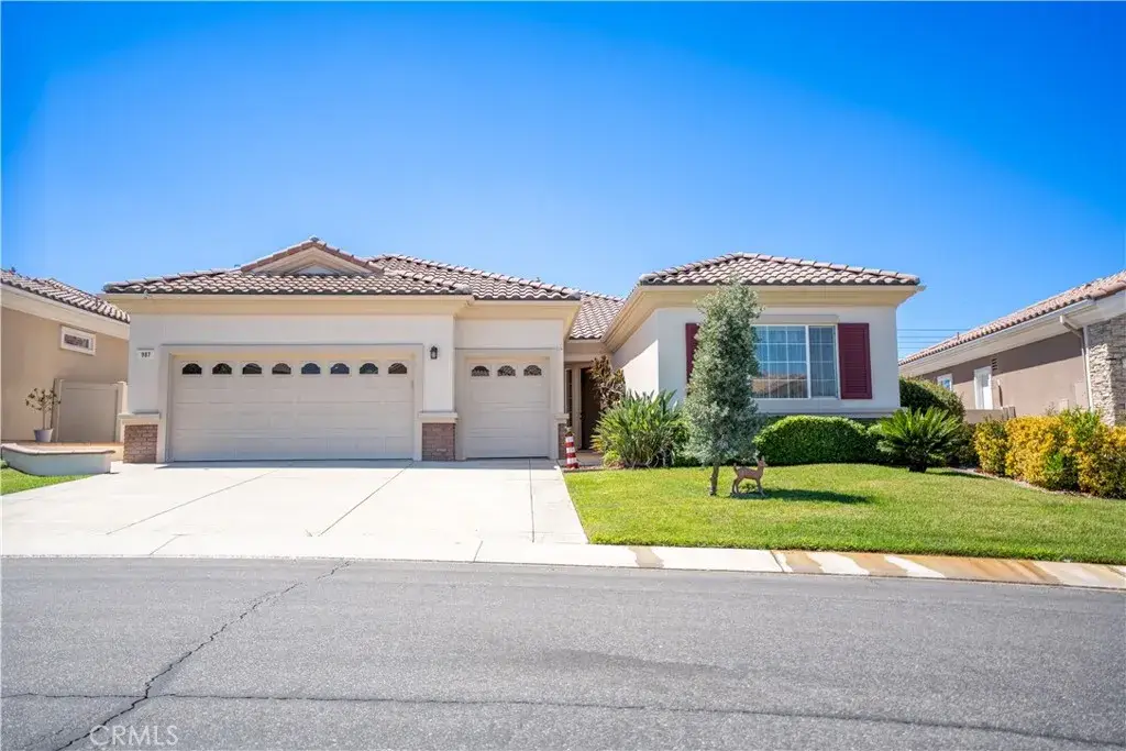 987 Avenal, Beaumont, CA 92223 - #1