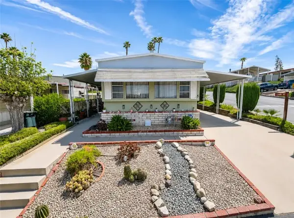 1536 S State #3, Hemet, CA 92543