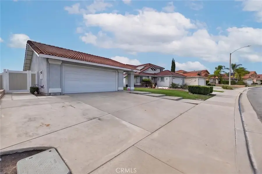 39541 Country Mill Rd, Murrieta, CA 92562 - #2