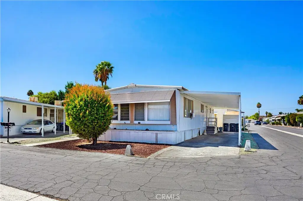 332 N Lyon #107, Hemet, CA 92543 - #1