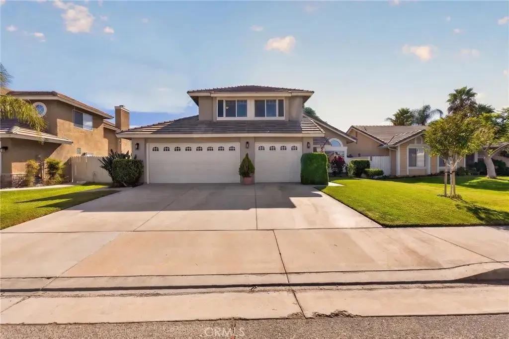 977 Sussex, San Jacinto, CA 92583 - #1