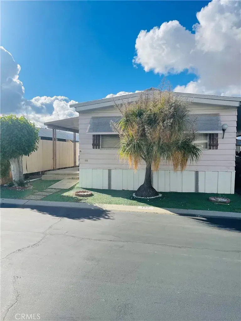 575 S Lyon #137, Hemet, CA 92543 - #2