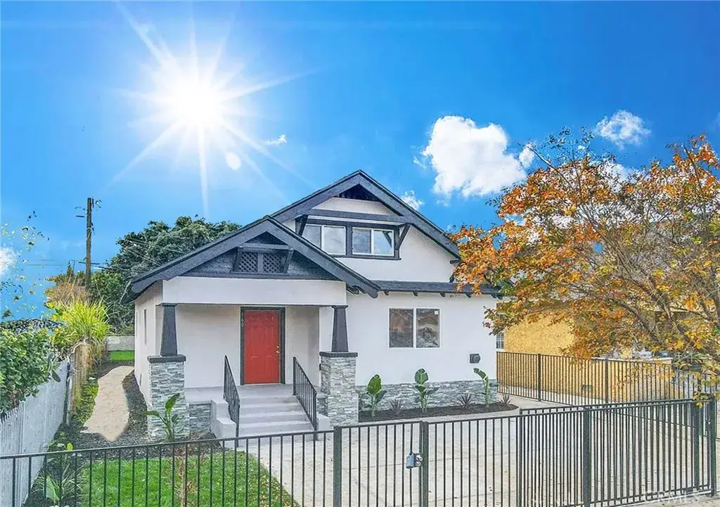 160 W 48th Street, Los Angeles, CA 90037 - #1