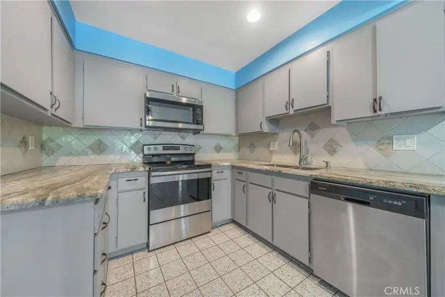 1256 Patricia Avenue #10, Simi Valley, CA 93065 - Image #3