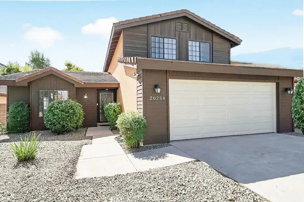 20254 Stagg Street, Winnetka, CA 91306 - #1