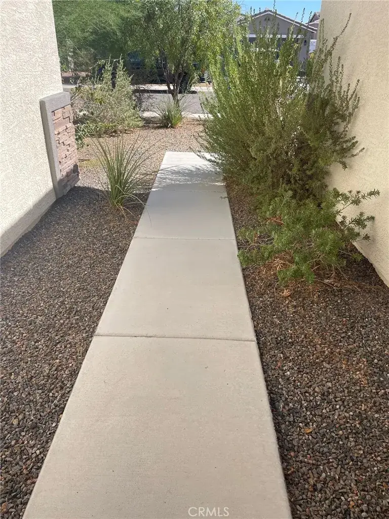 573 Paddock Drive, Bullhead City, AZ 86442 - Image #3