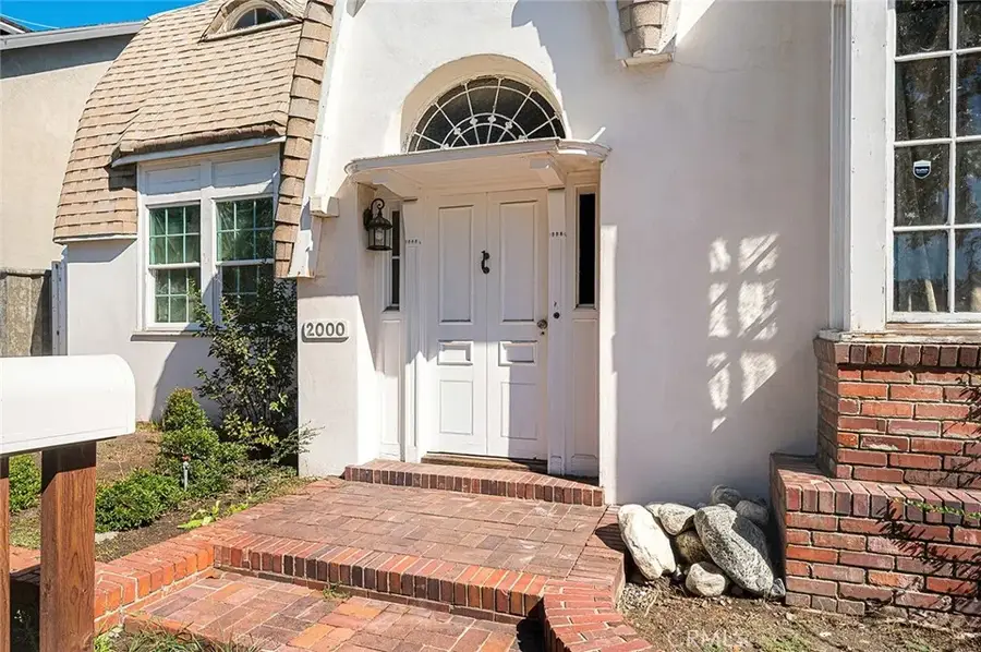 2000 N New Hampshire, Los Feliz, CA 90027 - Image #2