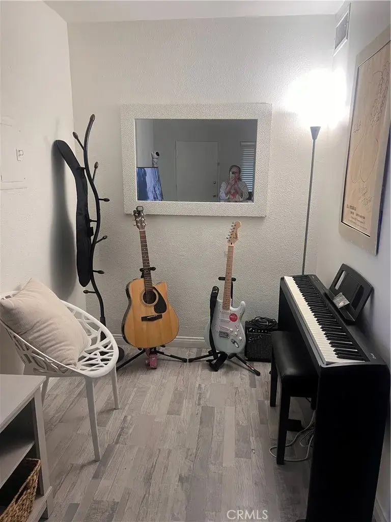 611 S La Veta Park Circle #C127, Orange, CA 92868 - Image #3