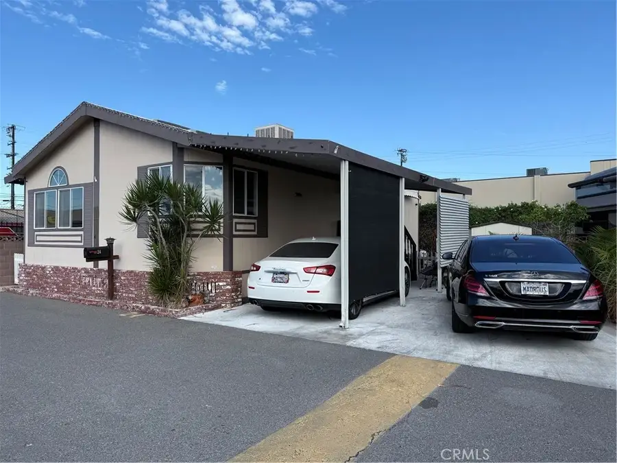 14325 Mcnab #24, Bellflower, CA 90706 - Image #2