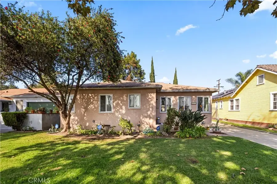 457 Chester Place, Pomona, CA 91768 - Image #2