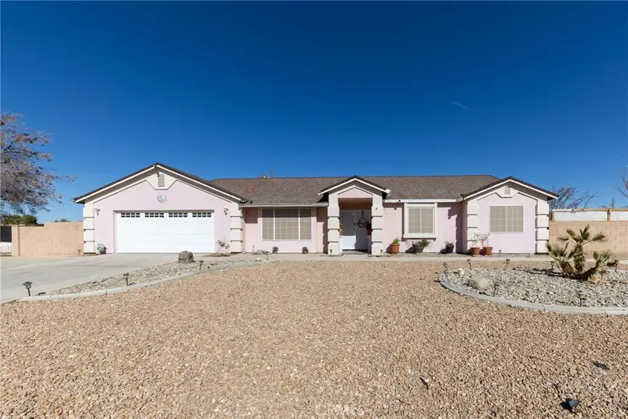 22444 Hurons, Apple Valley, CA 92307 - Image #2