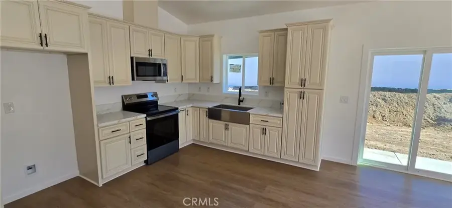 237 E Prospect Street, Lake Elsinore, CA 92530 - Image #3