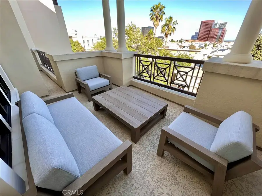 11847 Gorham Avenue #403, Los Angeles, CA 90049 - Image #2