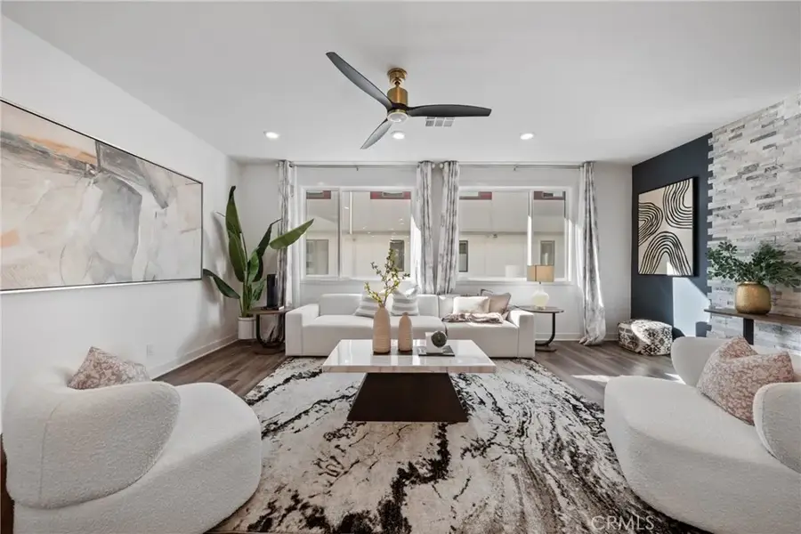 159 Waypoint, Tustin, CA 92782 - Image #2