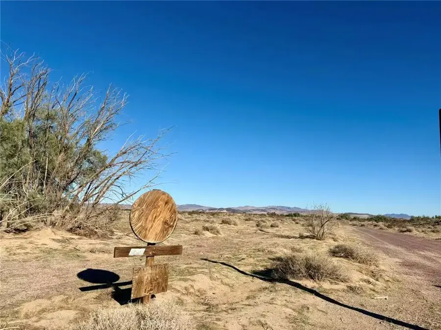32467 Lakeview, Newberry Springs, CA 92365 - Image #3
