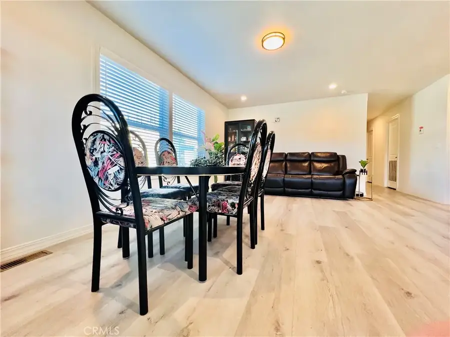 5800 Hamner #568, Eastvale, CA 91752 - Image #2