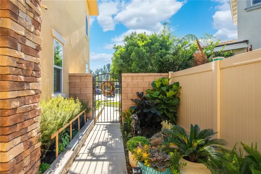 12938 Meridian Court, Eastvale, CA 92880 - Image #2