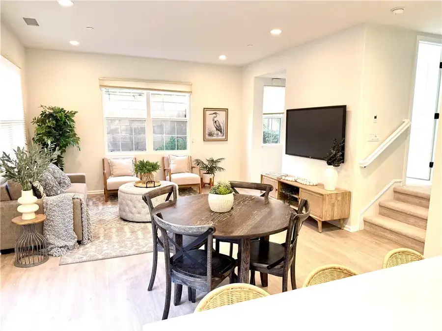 93 Painted Trellis, Irvine, CA 92620 - Image #2