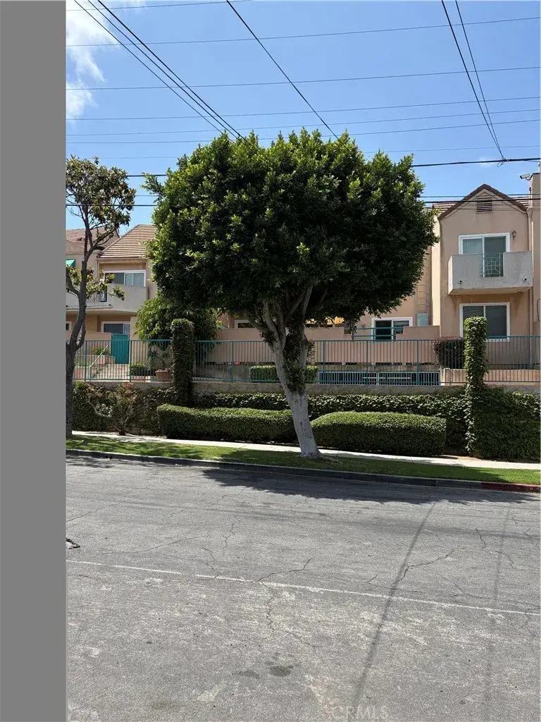 435 E Tamarack, Inglewood, CA 90301 - Image #2