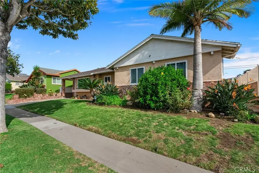 10624 S 6th, Inglewood, CA 90303 - Image #2