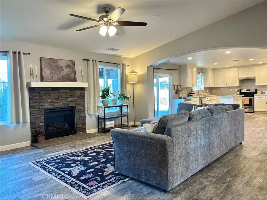 13823 Wawona Road, Apple Valley, CA 92307 - #3