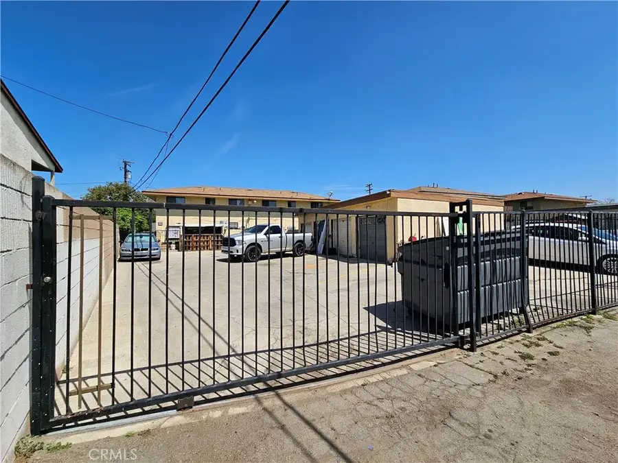 1574 Laurel Avenue, Pomona, CA 91768 - #2