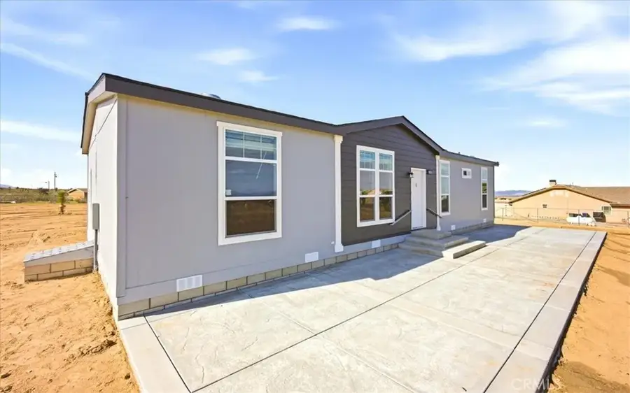 12594 Atsina Road, Phelan, CA 92371 - #2