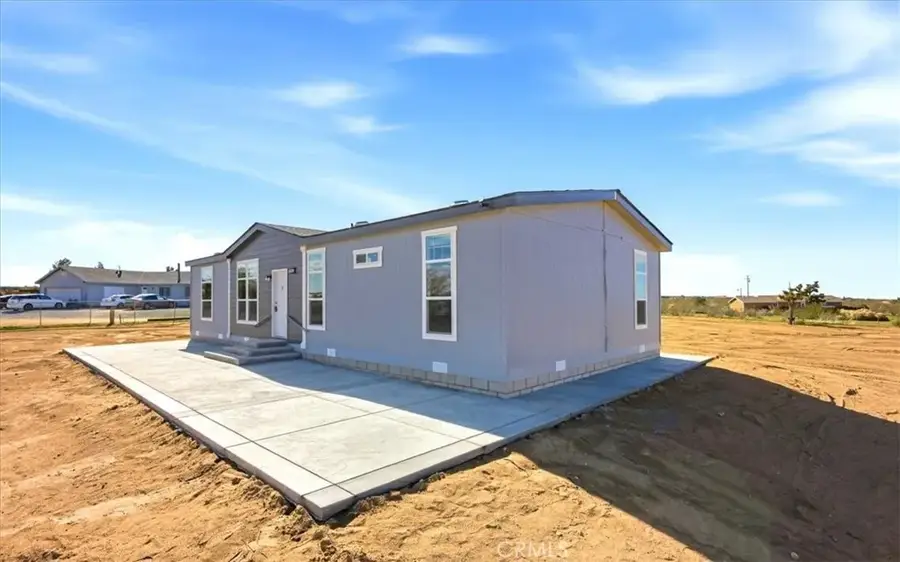 12594 Atsina Road, Phelan, CA 92371 - #3