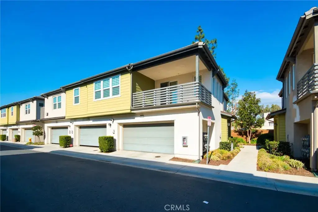 250 W Via Presido #105, Ontario, CA 91762 - #1