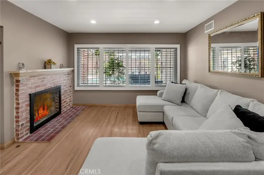 10624 S 6th Avenue, Inglewood, CA 90303 - #3