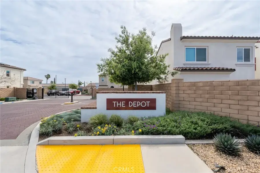 202 Bonita Lane, Rialto, CA 92376 - #3