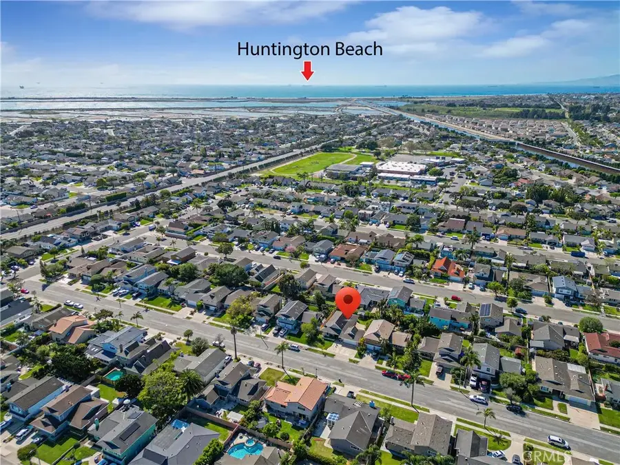 17341 Almelo Lane, Huntington Beach, CA 92649 - #3