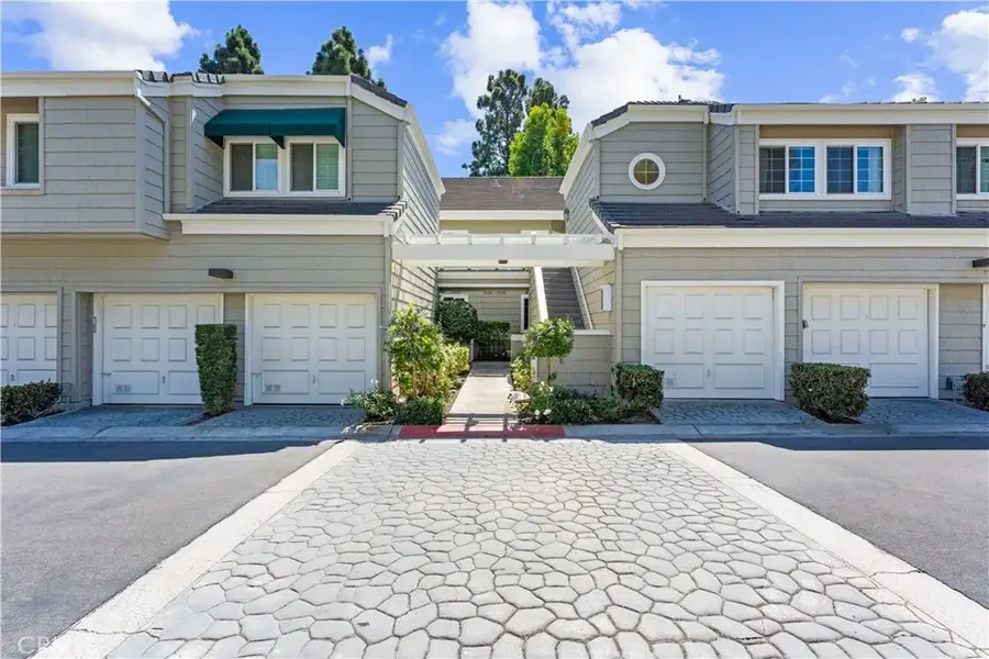 7402 Yellowtail Drive #204 Drive #204, Huntington Beach, CA 92648 - #2