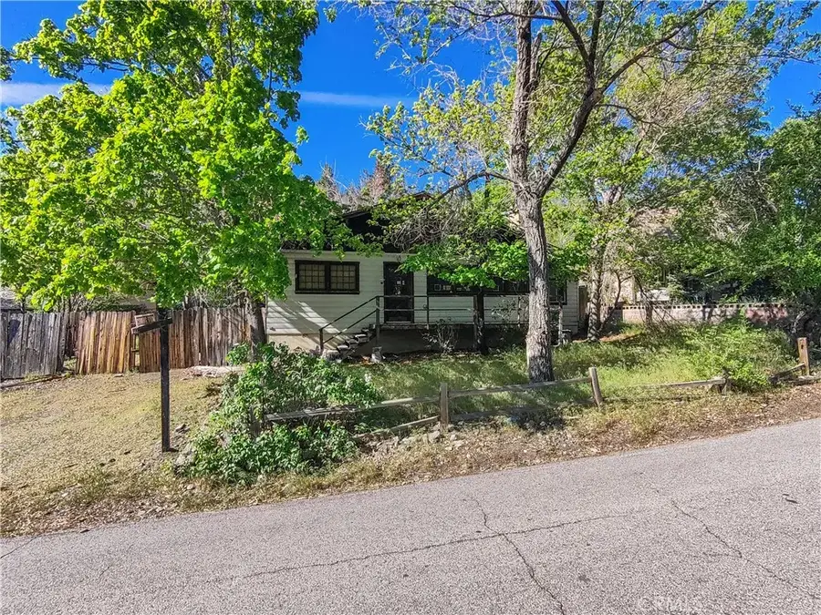 799 Mountain View, Wrightwood, CA 92397 - #2