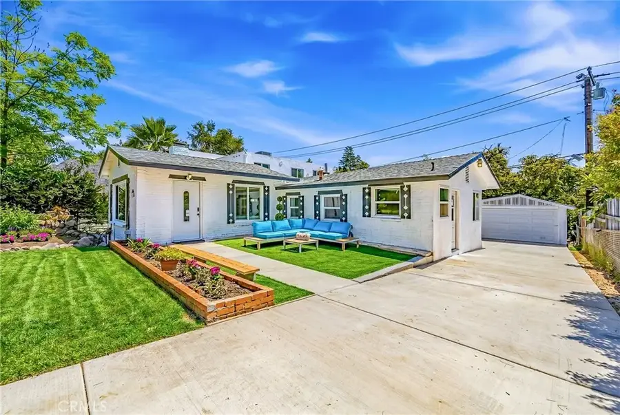 1280 E Woodbury Road, Pasadena, CA 91104 - #2