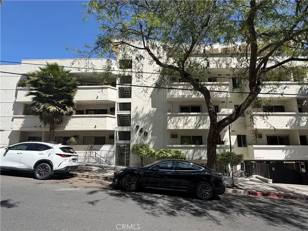 960 Larrabee, West Hollywood, CA 90069